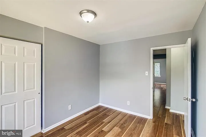 324 W Deer Park Rd — Photo 17