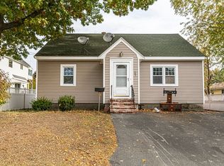 305 Cumberland Rd, Lowell, MA 01850