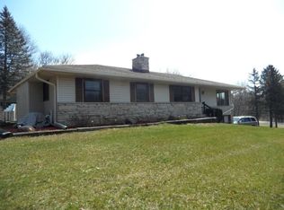 176 Queens Ct, Colgate, WI 53017