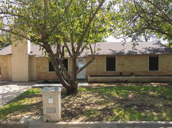 2442 Lakeshore Dr, Grand Prairie, TX 75051