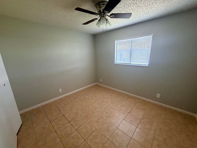 3858 NW Huntsboro St #101 — Photo 7