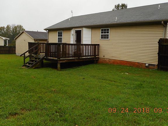 3rd image of 749 Merritt Lewis Ln