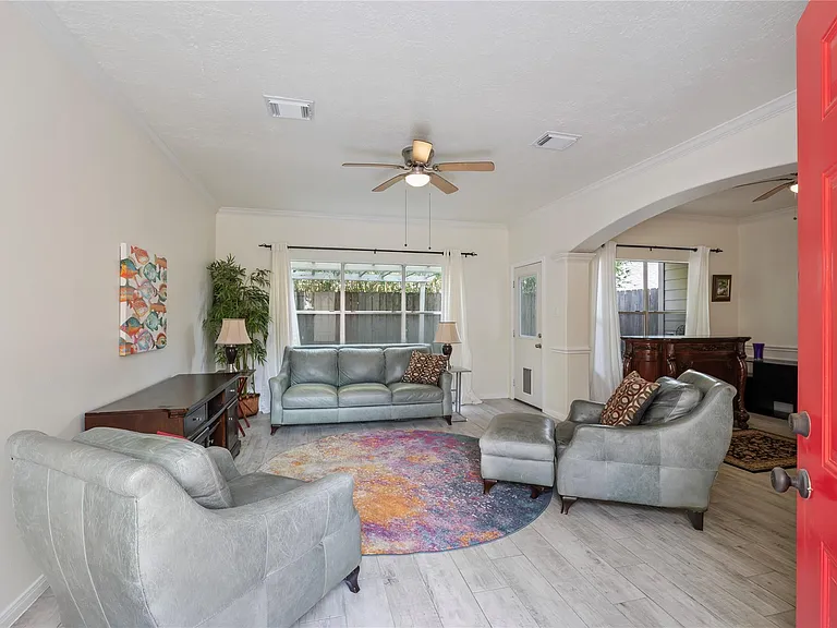 2060 Glencove Dr — Photo 7