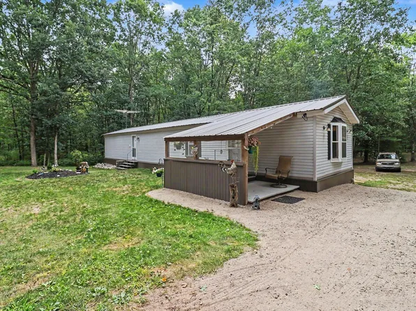 9196 N Ruth Dr, Branch, MI 49402