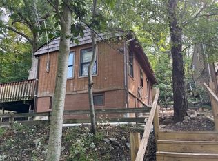 42 Riverside Rd W, Hewitt, NJ 07421