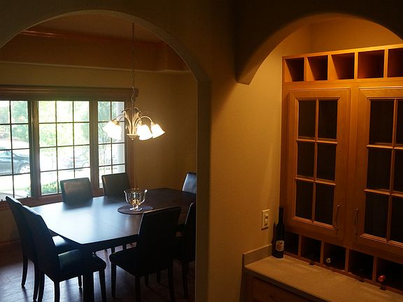 Formal Dining/Butler Pantry