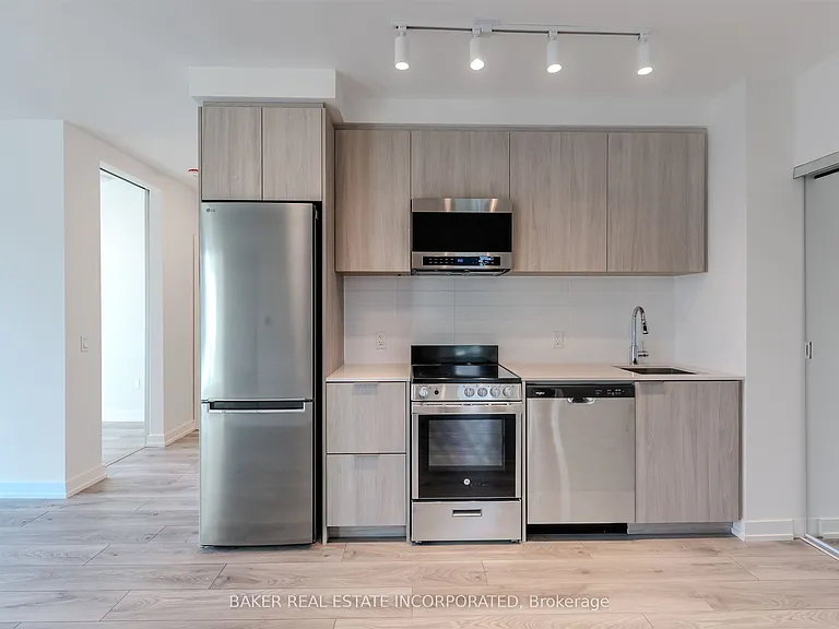 223 Redpath Ave #3902 — Photo 15