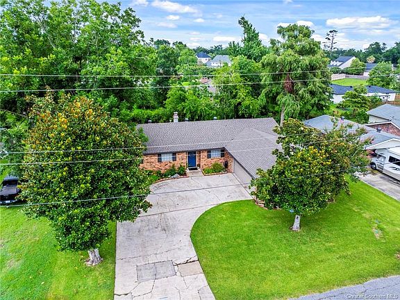 4th image of 1532 Janet Dr