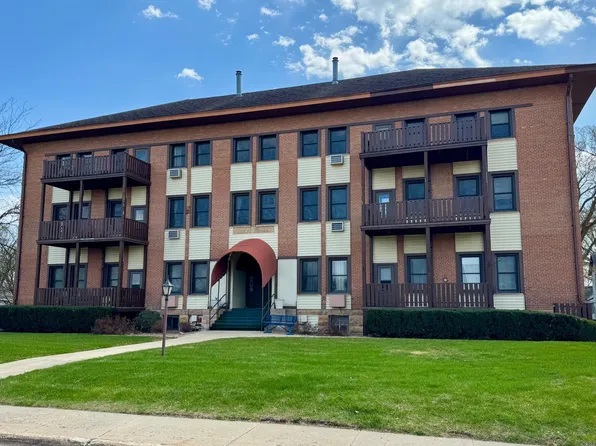 913 Abbott St APT 304, Albert Lea, MN 56007
