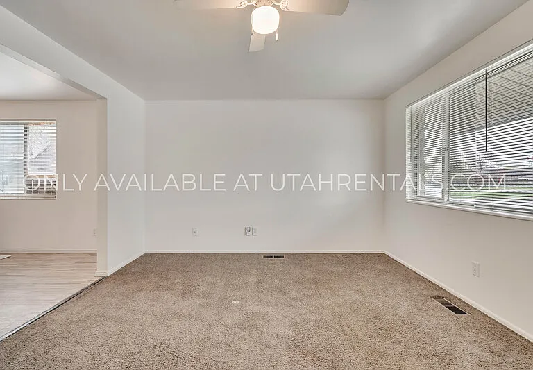 1194 W 300 N — Photo 2