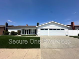 25 Fallen Oaks Dr, Thousand Oaks, CA 91360