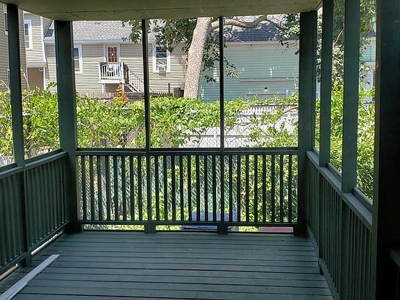 5th image of 405 Westford St
