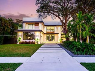 7635 SW 72nd Ave, Miami, FL 33143