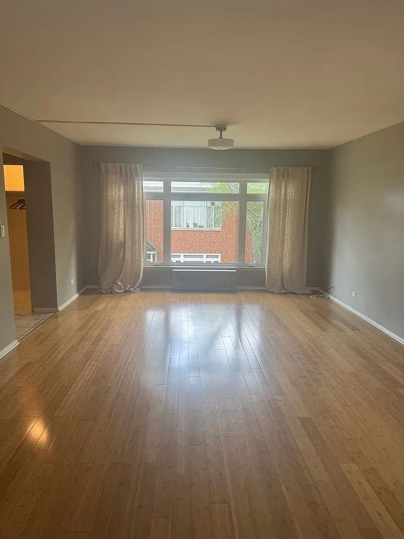 2 bed, 750 sqft, $1,995 — Photo 4
