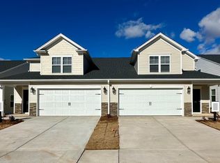 533 Winding Meadow Ln, Greenville, SC 29607