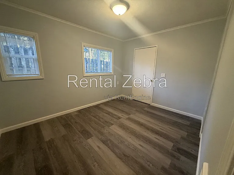 8301 Trout Ave #9 — Photo 11
