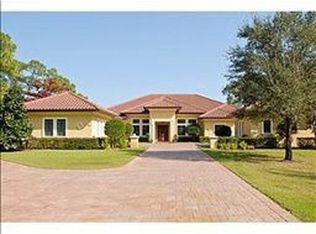 560 Gordonia Rd, Naples, FL 34108