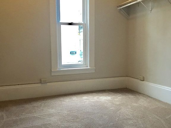 5th image of 737 Clancy Ave NE #1