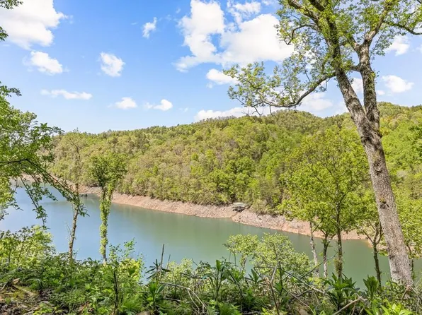 101 Water Edge, Bryson City, NC 28713
