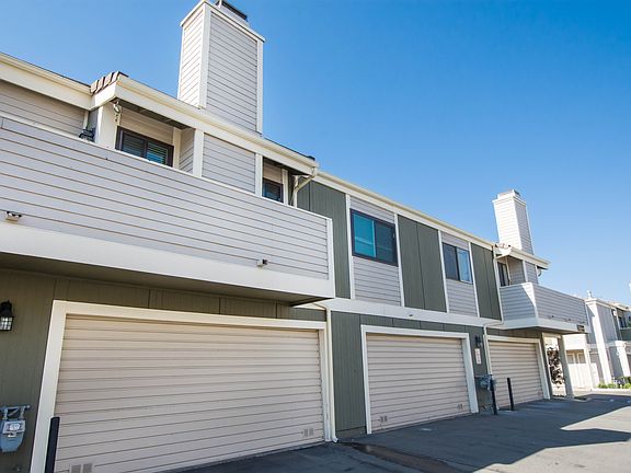 4th image of 27068 Hidaway Ave Unit 6