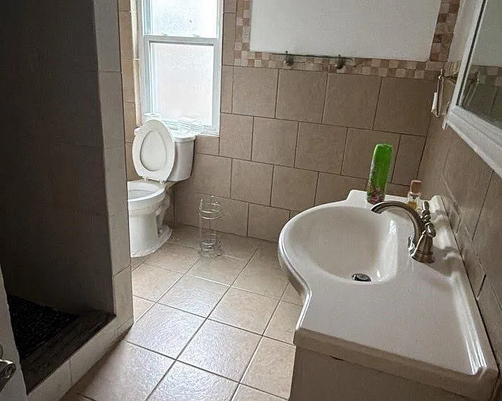 14 Niagara St — Photo 4