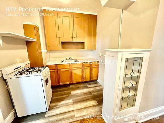 3rd image of 1376 W 112th St #101A