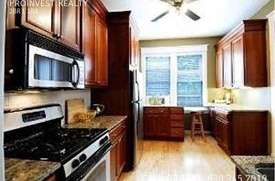 2nd image of 1441 W Waveland Ave #2E