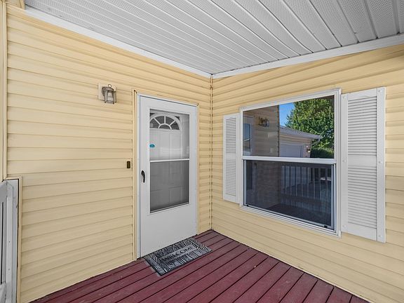 2nd image of 868 Sunchase Dr