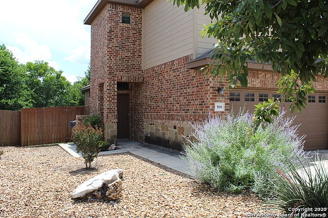 1st image of 598 Creekside Cir