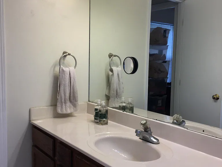 1230 E Tylers Turn — Photo 1