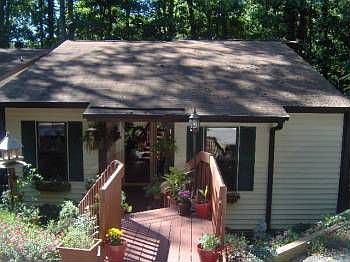 3rd image of 14A Hollywoods Ln
