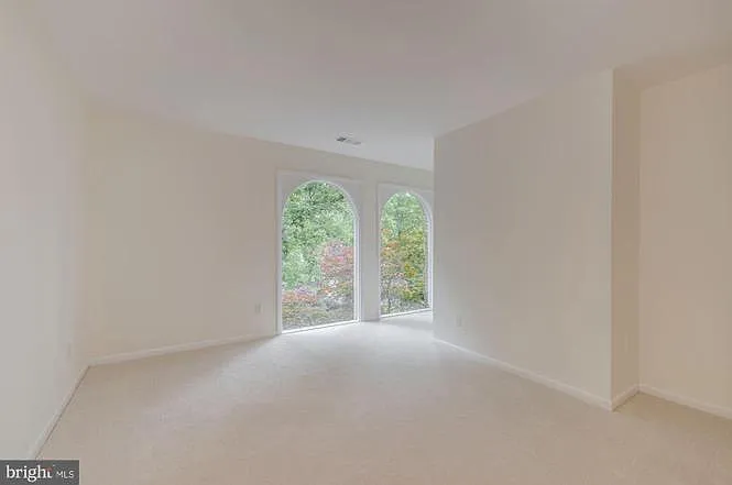 9612 Halter Ct — Photo 12