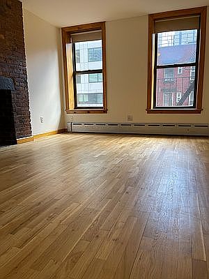 4th image of 409 W 39th St APT 5C