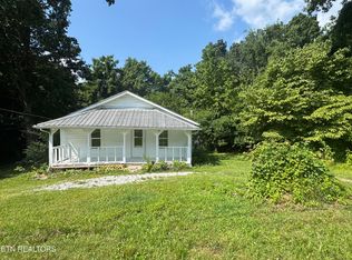 914 S 13th St, La Follette, TN 37766