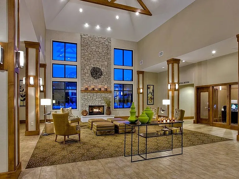 Clubhouse Lobby