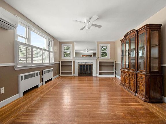 4th image of 15 Gainer Ave