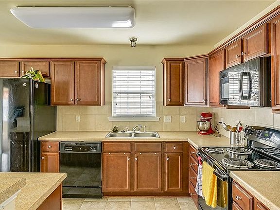 4th image of 4056 Eastside Ct