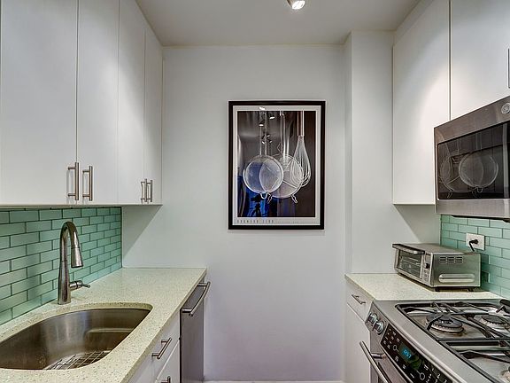 4th image of 50 E 89th St #14B