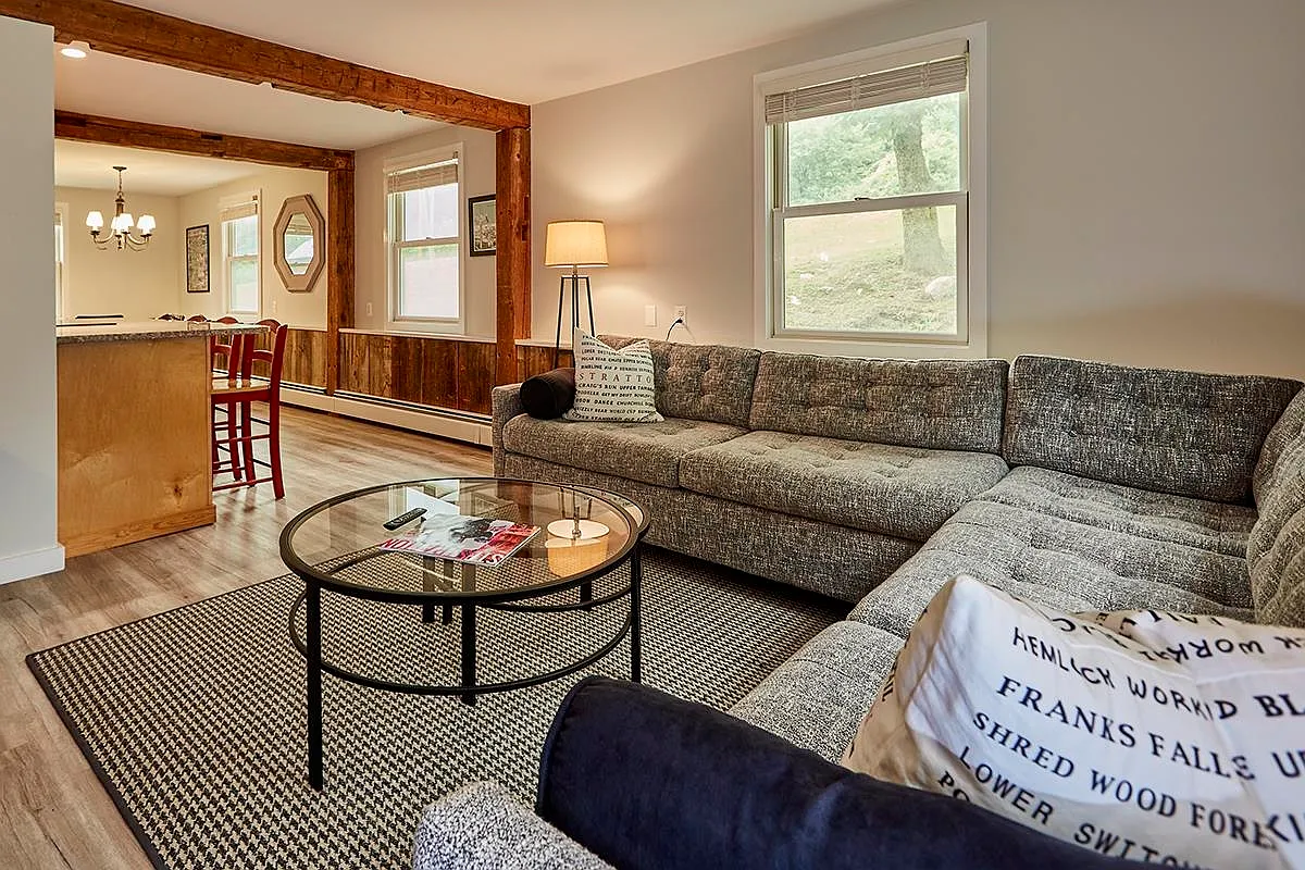 2 bed, 1.0 bath, 1004 sqft, $20,000 — Photo 2