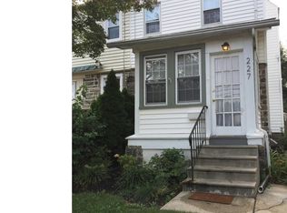 227 Williams Rd, Bryn Mawr, PA 19010