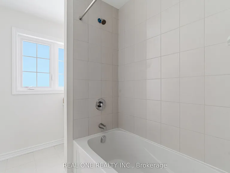 85 Mullin Dr #31A — Photo 12