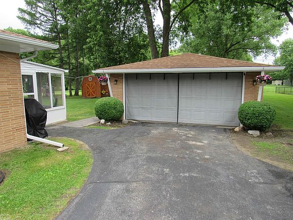 2nd image of 590 Meisner Rd