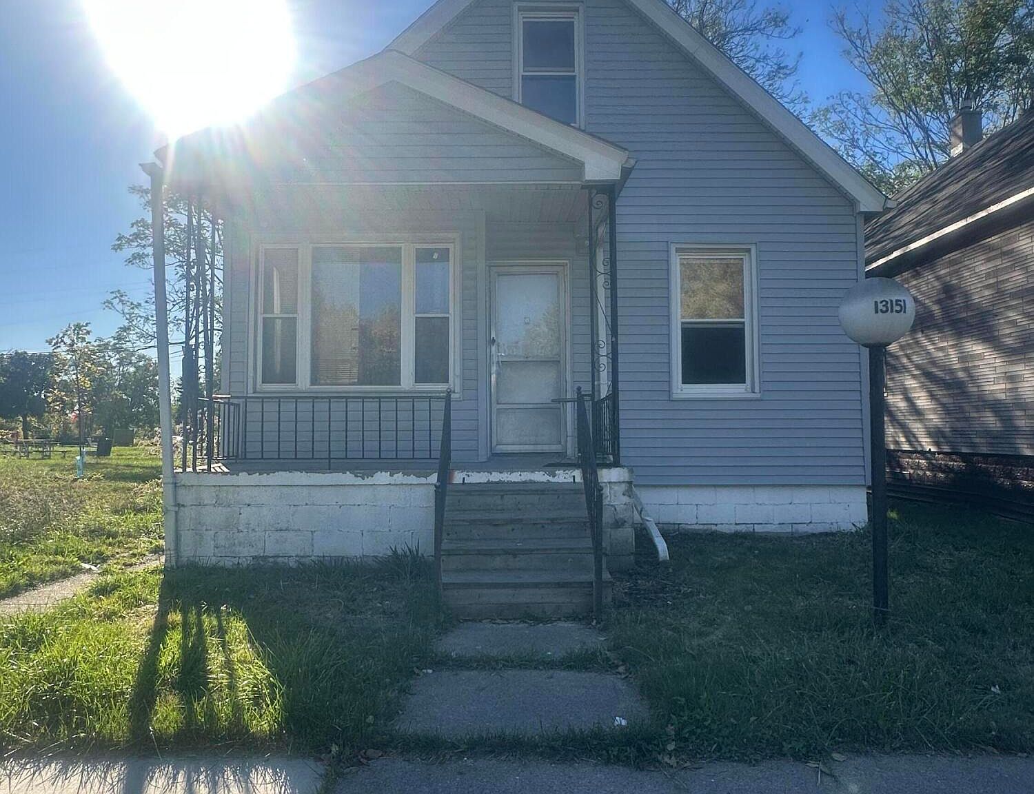 13151 Mackay Ave, Detroit, MI 48212