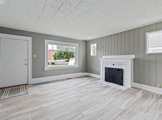 3334 NE 71st Ave APT A, Portland, OR 97213