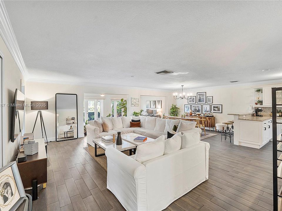 1st image of 19013 E Lake Dr #19013