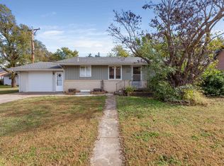 122 S Maple St, Pretty Prairie, KS 67570