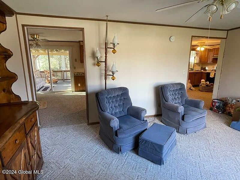 3rd image of 125 Indian Springs Lane