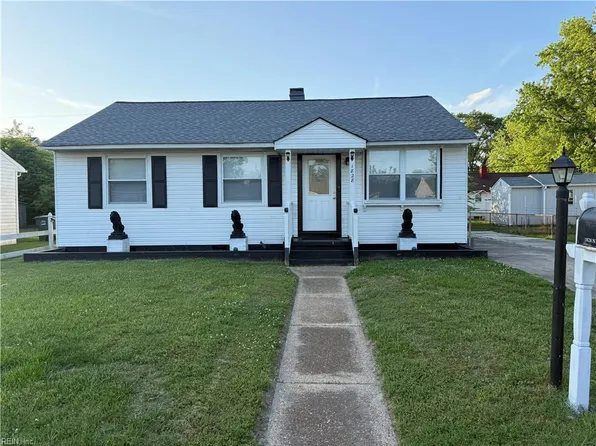 1828 N Lakeland Dr, Norfolk, VA 23518