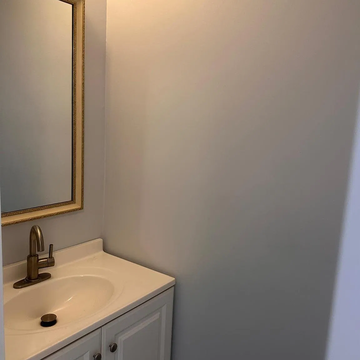 3 bed, 2.0 bath, 1296 sqft, $3,500 — Photo 4