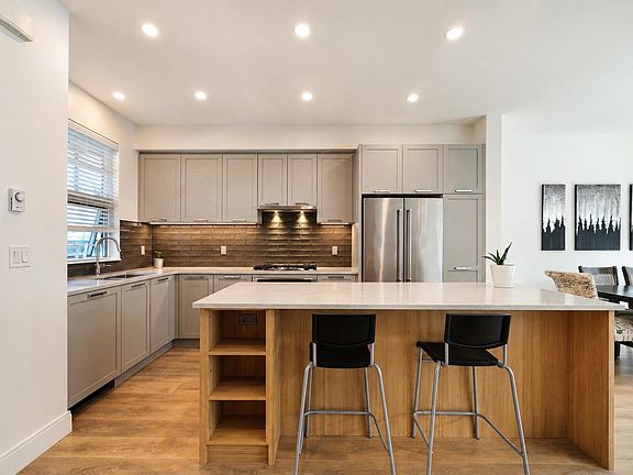 4th image of 1290 Mitchell St #144